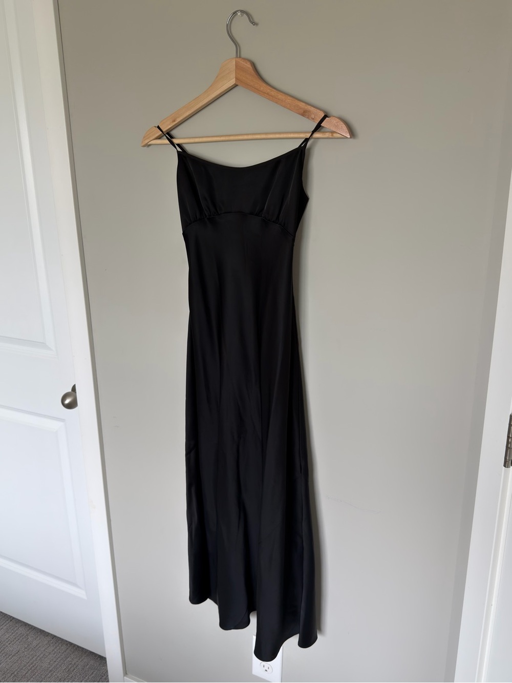 Aritzia Black satin slip midi dress size S open back tie detail - Picture 3 of 8